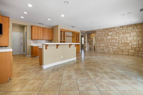 576 Bramblewood Ave, Lathrop CA 95330-9370 exterior