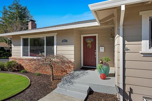 3201 Hidden Valley Dr, Santa Rosa, CA 95404-1833