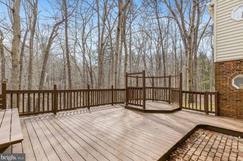4471 Occoquan Overlook, Woodbridge VA  22192-6107 exterior