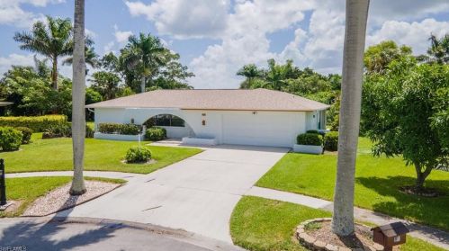 108 Short Ct, Naples, FL 34112-5209