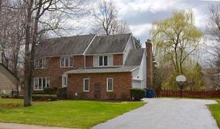 126 Cimarand Dr, Buffalo, NY 14221-1452
