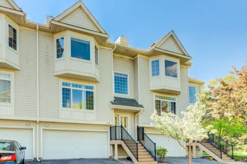 2545 Eagle Trace Ln, Saint Paul, MN 55129-4275