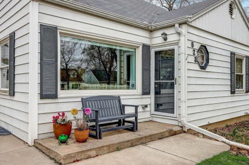 523 112, Milwaukee WI 53226-4132 exterior