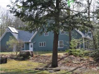 418 Old Mail Rd, Tamworth NH  03886-5208 exterior
