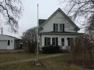 106 Cherry Ave, Moran, IA 50276-1018