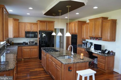 11850 Kettle Wind Dr, Nokesville VA  20181-3444 exterior