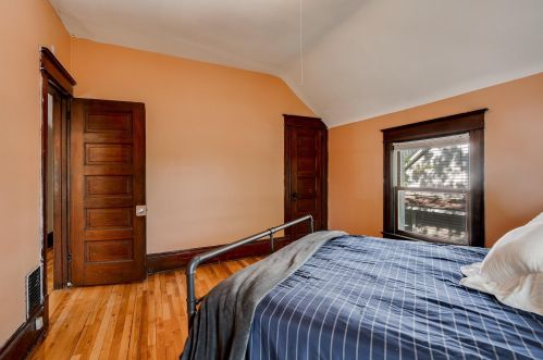 1663 Carroll Ave, Saint Paul MN  55104-5220 exterior