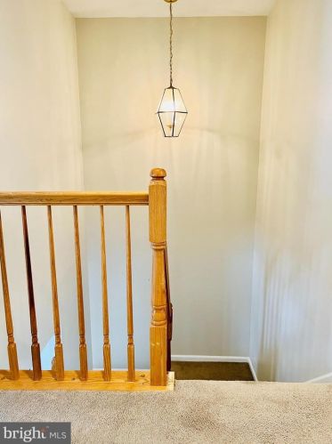 216 Cavalry Ct, Strasburg VA  22657-2186 exterior