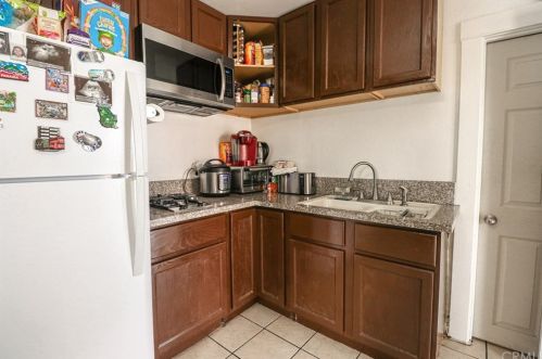 1624 8th St, Long Beach CA  90813-5106 exterior