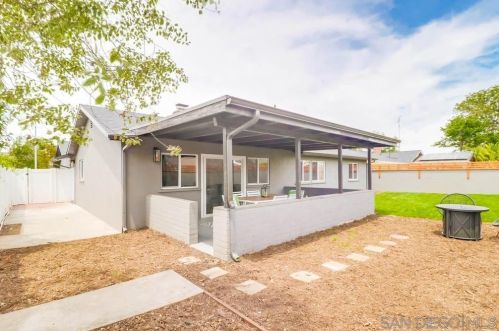 8853 Heraldry St, San Diego CA  92123-2221 exterior