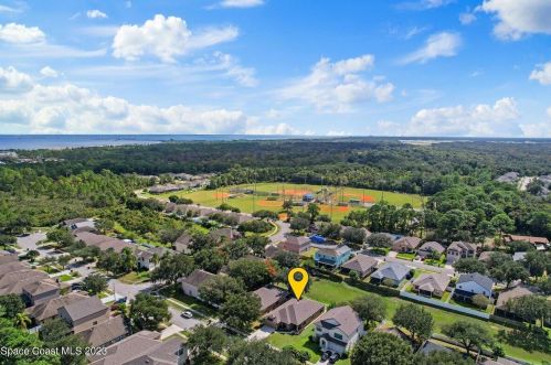 551 Loxley Ct, Titusville, FL 32780-3226