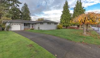 324 19th St, Puyallup, WA 98371-5108
