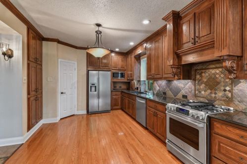 4220 Remington Park Ct, Lewisville TX  75028-3041 exterior