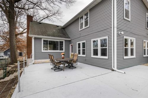 110 Chippewa Dr, Edgerton WI  53534-9327 exterior