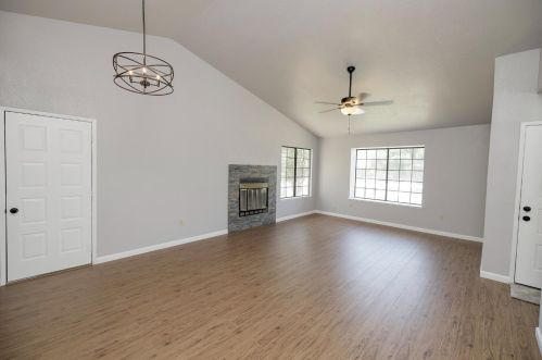 1530 Springville Way, Turlock CA  95380-2591 exterior
