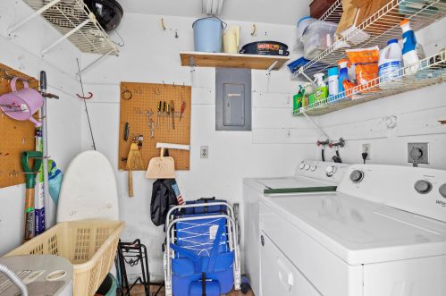 809 Meadowlark Ln, Delray Beach FL  33445-1853 exterior