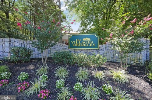 1236 Tristram Cir, West Deptford, NJ 08051-2246