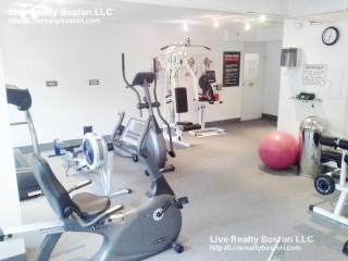 1926 Commonwealth Ave, Boston MA  02135 exterior