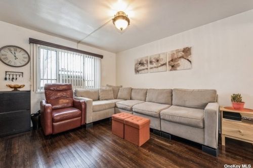 225-16 Hillside Ave, Jamaica, NY 11427-1741