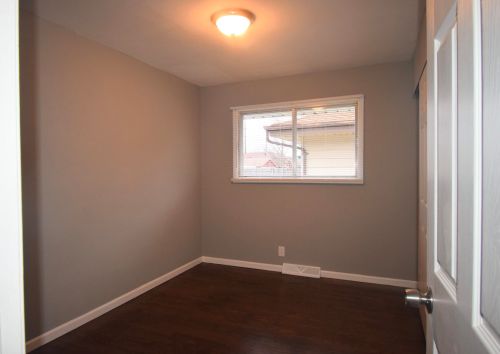 6641 Brentwood Ave, Milwaukee WI 53223-5722 exterior