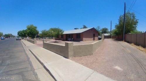 3013 37 Ave, Phoenix AZ 85053-7609 exterior