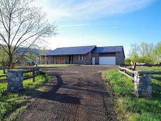 2347 Spring Creek Ln, Tamarack, ID 83612-5271