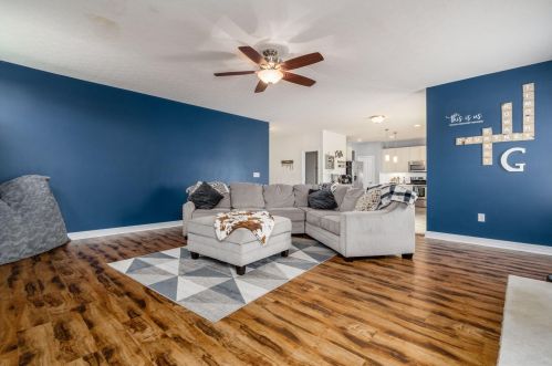 103 Glen Crossing Dr, Pataskala OH  43062 exterior