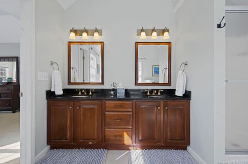 8 Winter Village Rd, Granby CT  06035-1130 exterior