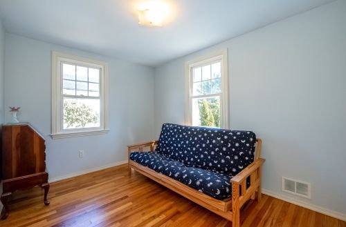 26 Elmview Cir, Dover NH 03820-4110 exterior