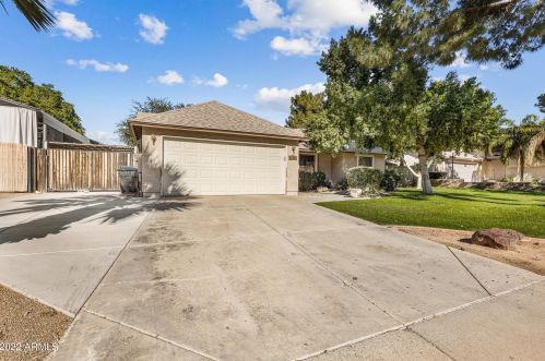 7256 Greenway St, Mesa, AZ 85207-3846