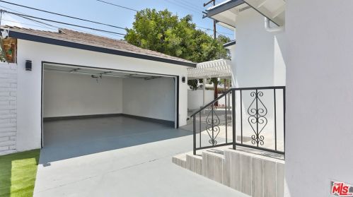 2919 Ladoga Ave, Long Beach CA  90815-1531 exterior