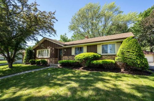 8812 Dogwood St, Milwaukee, WI 53224-4014