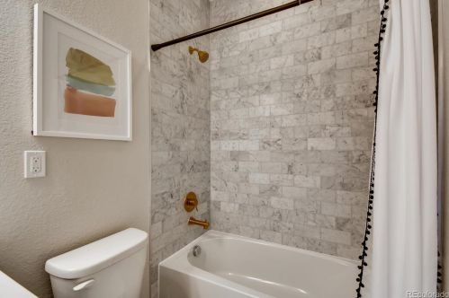 364 Geneva St, Denver, CO 80010-4341