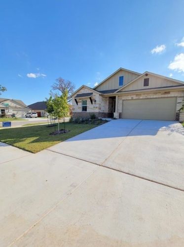 2001 Long Shadow Ln, Georgetown TX  78628 exterior