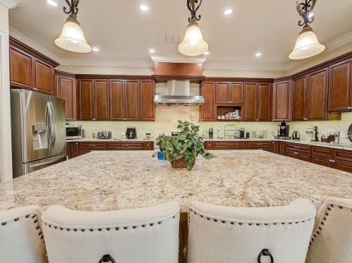 11171 53rd Ave, Saint Petersburg FL  33708-2936 exterior