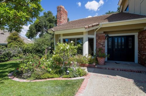 2217 Meadowbrook Ln, Glendora, CA 91741-6445