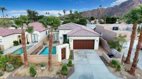 52090 Avenida Mendoza, La Quinta CA  92253-3296 exterior
