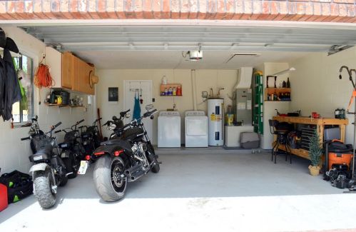 1880 Fayetteville Ave, Deltona FL  32725-3626 exterior