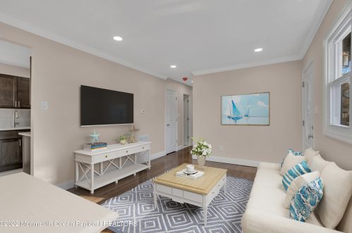 19 Jeffery Ln, Bricktown, NJ 08724-7142