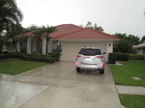 151 Silver Bell Cres, West Palm Beach, FL 33411-4716