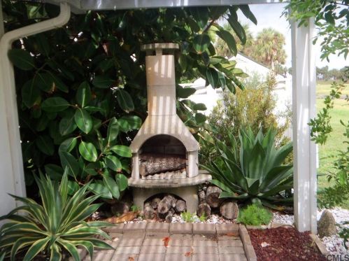 277 Ocean Palm Dr, Flagler Beach FL  32136-4113 exterior