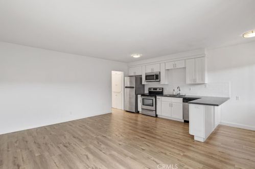 21111 Wood Ave, Torrance, CA 90503-4104