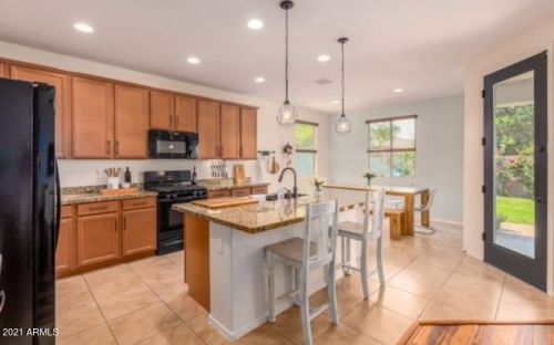 18328 Saguaro Ln, Sun City, AZ 85388-2352