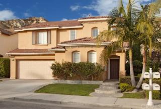 7353 Skyline Dr, Orange, CA 92867-6451