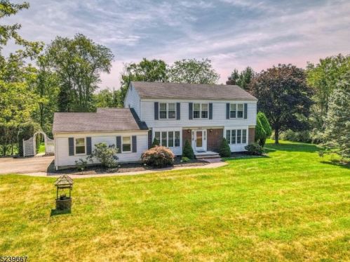 61 Madison Ave, Flemington, NJ 08822-3304