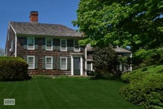 76 Quogue St, Quogue, NY 11959-9500
