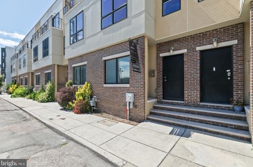 1310 Hope St, Philadelphia PA  19122-4611 exterior