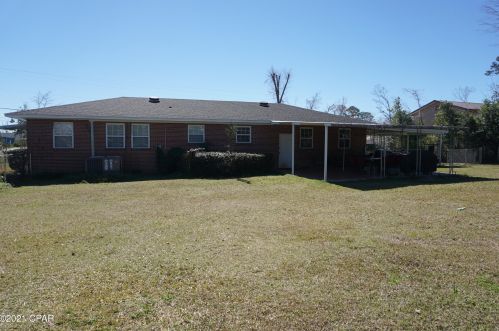 4334 7th Ave, Marianna FL  32446-2037 exterior