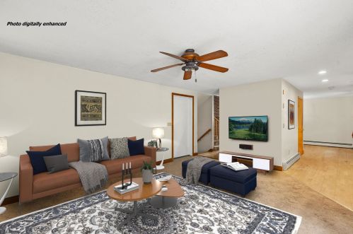 10 Lorri Rd, Derry NH  03038-4112 exterior