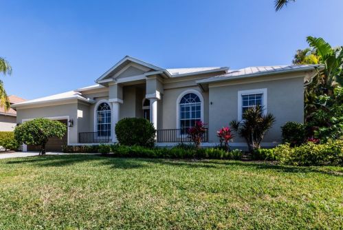 342 Henderson Ct, Marco Island, FL 34145-1815
